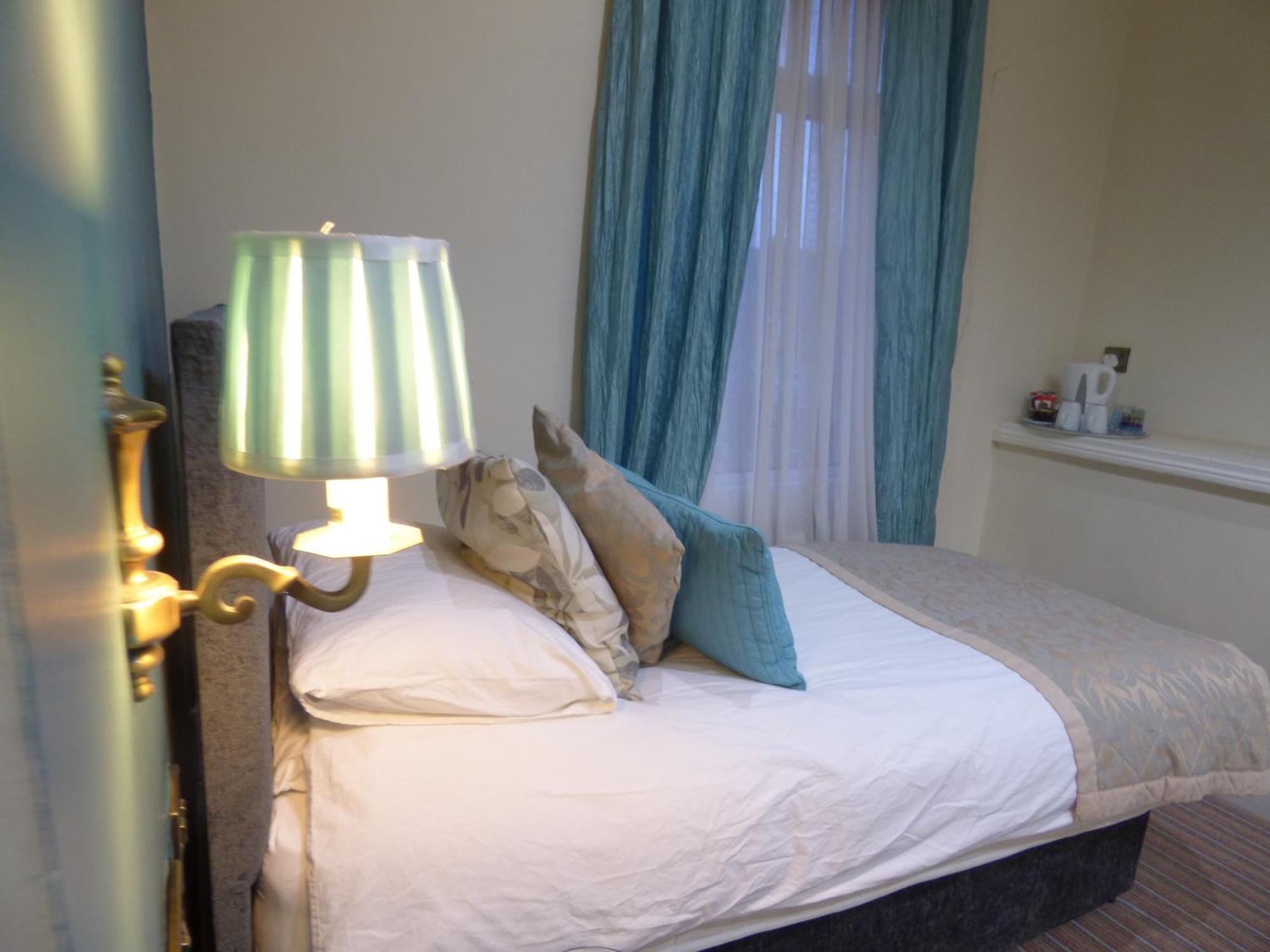 Wheldale Hotel Castleford Phòng bức ảnh